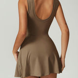 "Lemilla™ Teniska Haljina s Visokim Ovratnikom" can be rewritten as "Lemilla™ Haljina za Tenis s Visokim Ovratnikom".